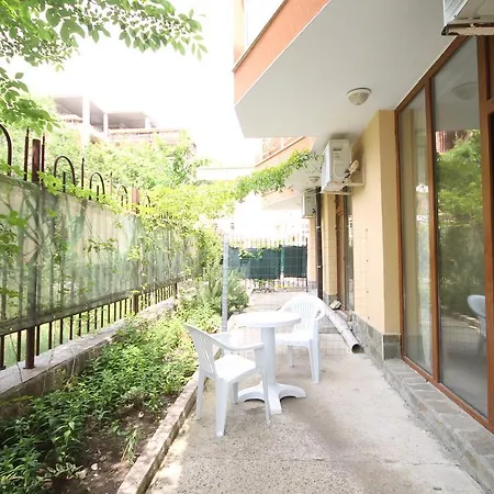 Arendoo In Palm Marina Διαμέρισμα Ράβντα